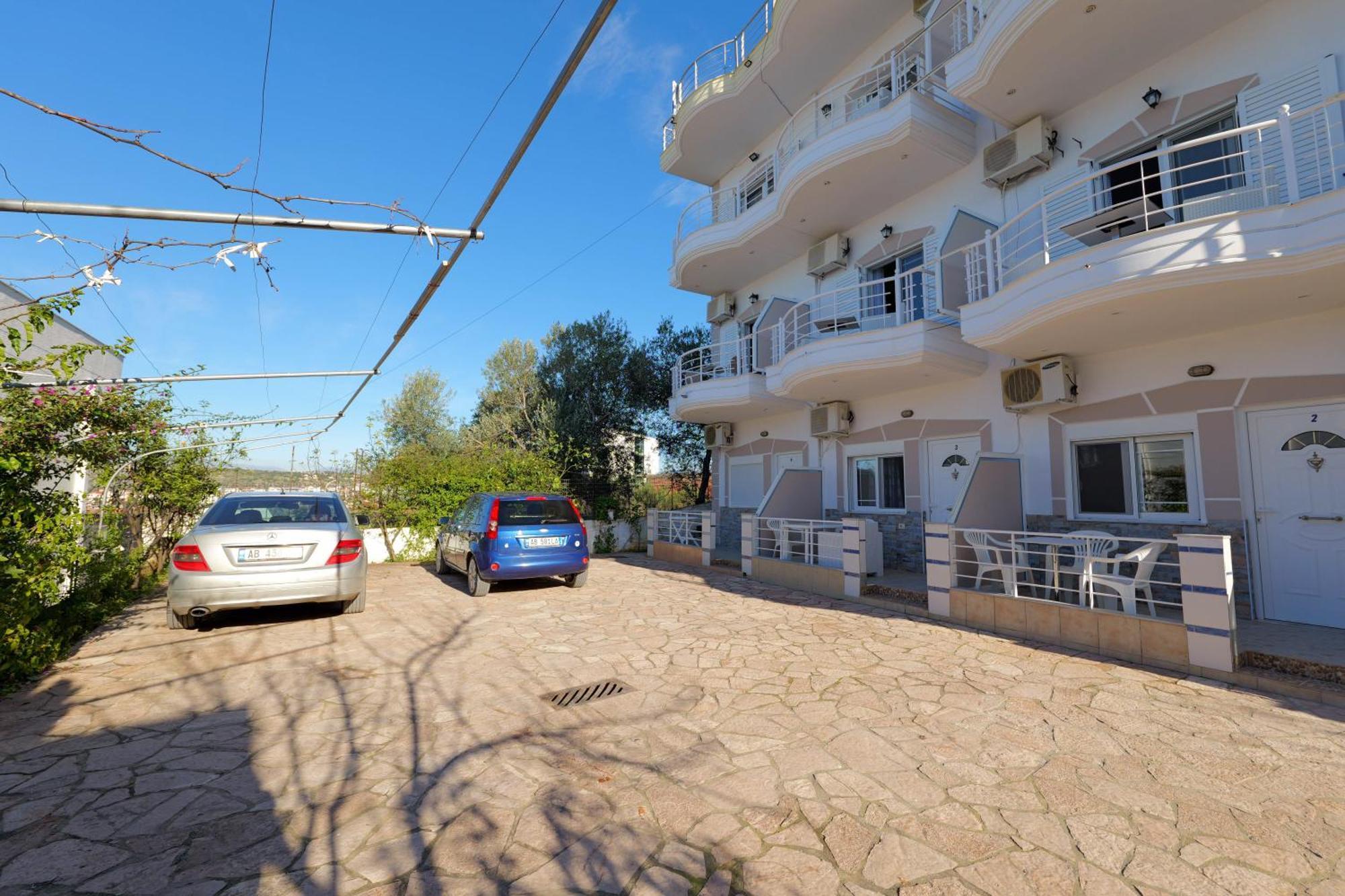 Seaview Apartaments Ксамил Экстерьер фото