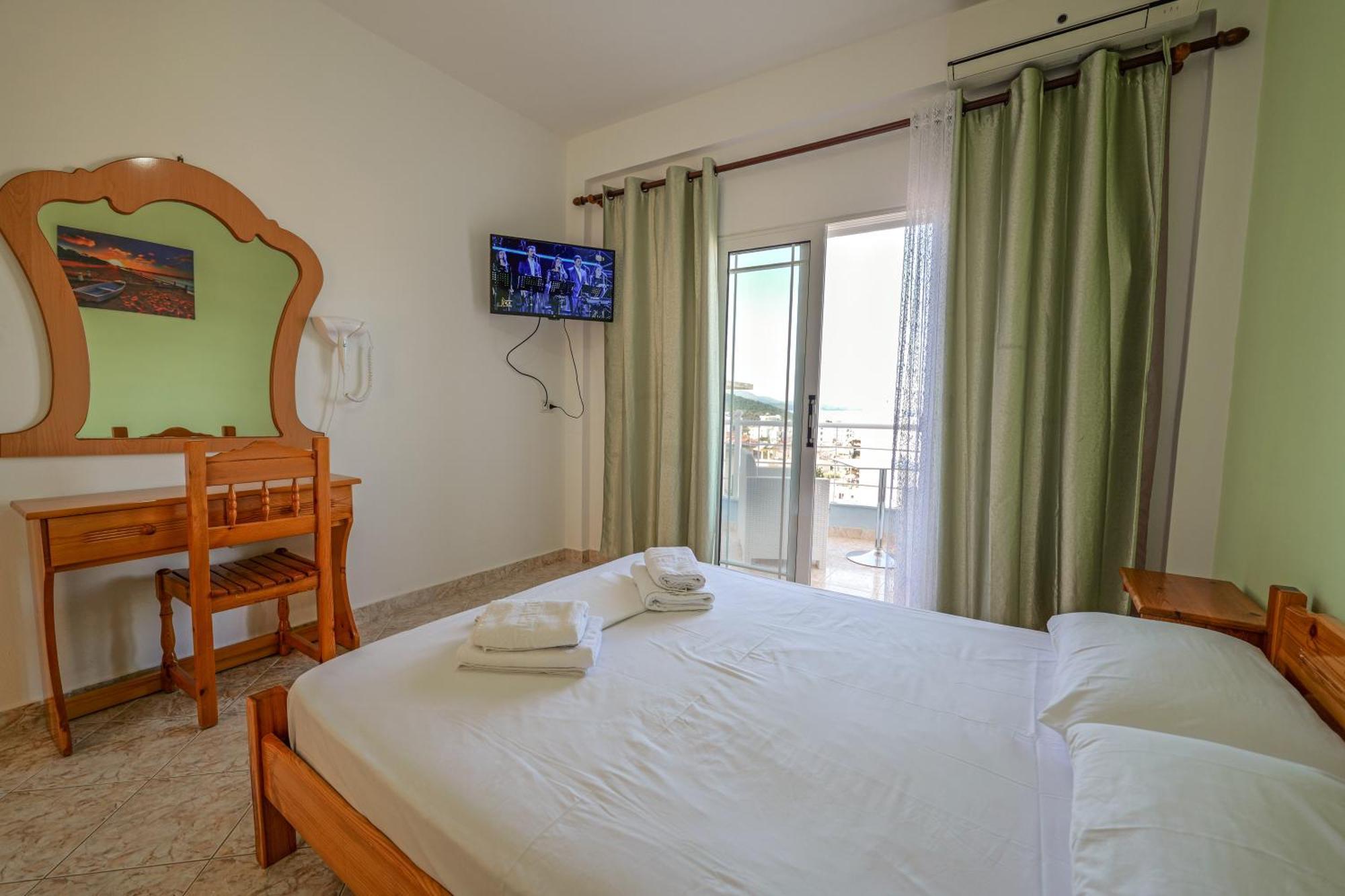 Seaview Apartaments Ксамил Экстерьер фото